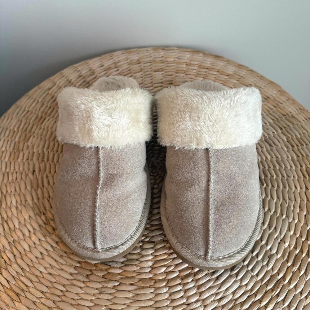 Minnetonka Chesney Shearling Slide Slippers Stone Suede Women's 7M